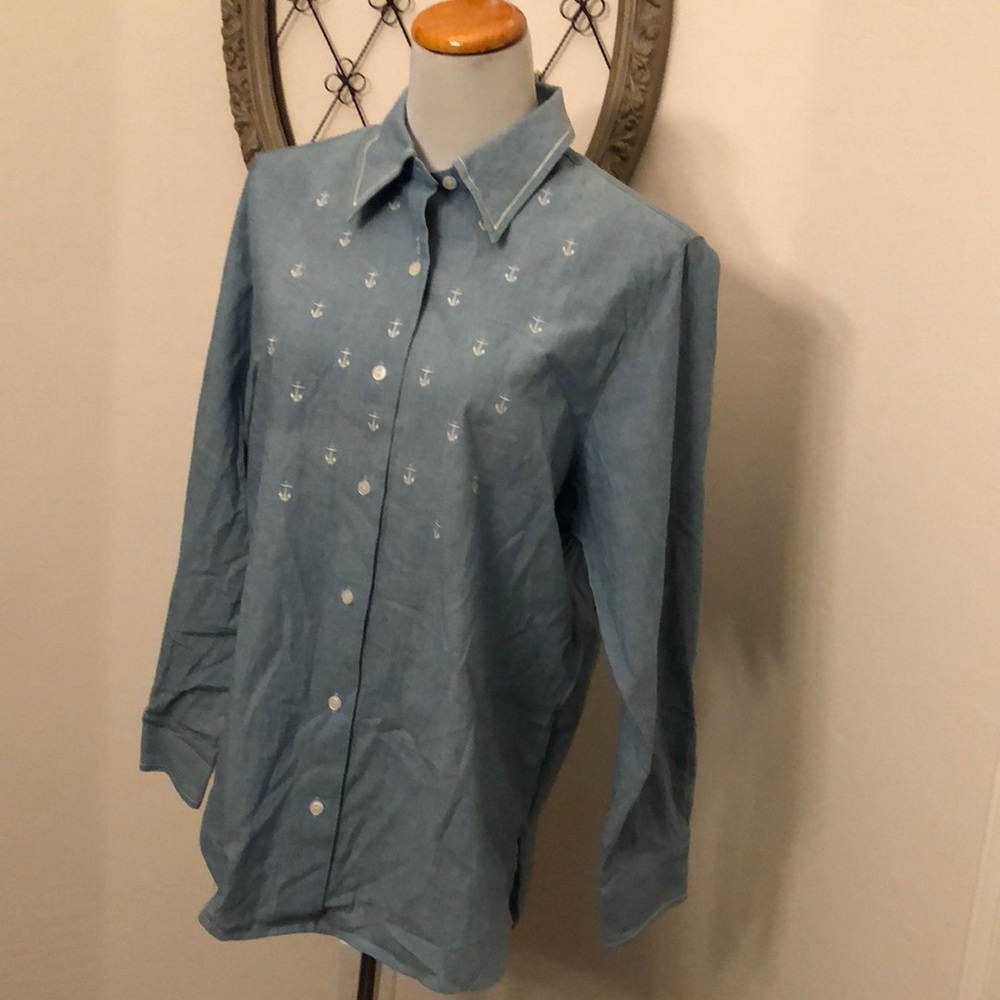 Chelsea Campbell light blue button down shirt 12